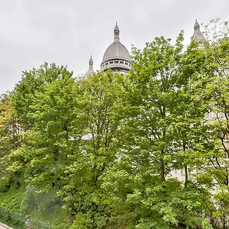 Beautiful Studio Front Of Sacre-coeur